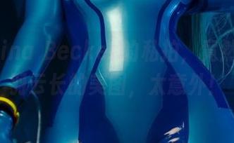 误入Alina Becker的私拍,竟然邂逅关羽云长的美图,太意外!
