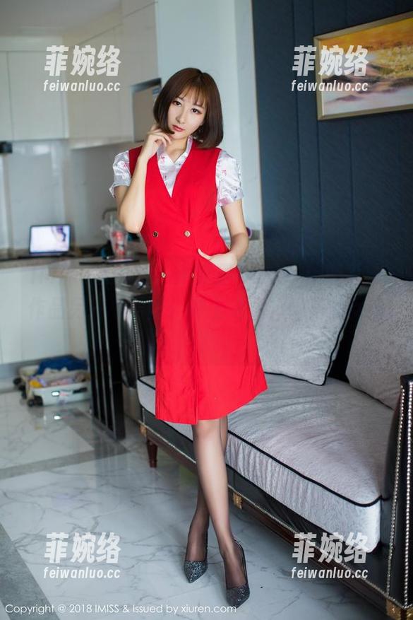 IMiss爱蜜社-小狐狸Kathryn IMiss爱蜜社 - 小狐狸Kathryn的礼服作品另一个层面:穿上之后,她是仙女吗?