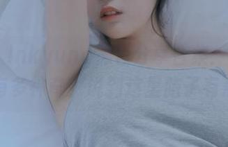 Kang Inkyung黑色分享合集：这颜色到底有多神奇？说到这里脑子有点乱。