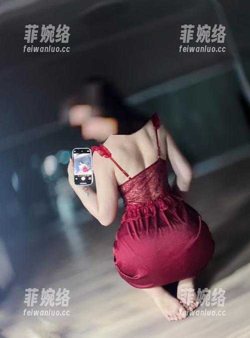 MIYA 微密圈 - 等等,MIYA的裤里丝合集能否让我重新爱上买裤子?试试看,先下载再说。