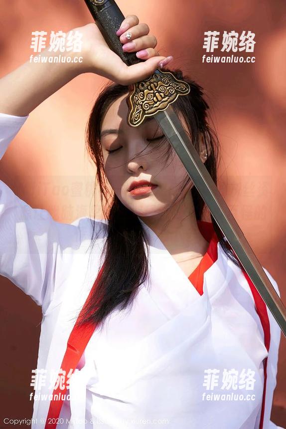 MiiTao蜜桃社 - 王婉悠Queen的灰丝资源让我脑海里突然浮现出很多千奇百怪的情景，得继续看下去！