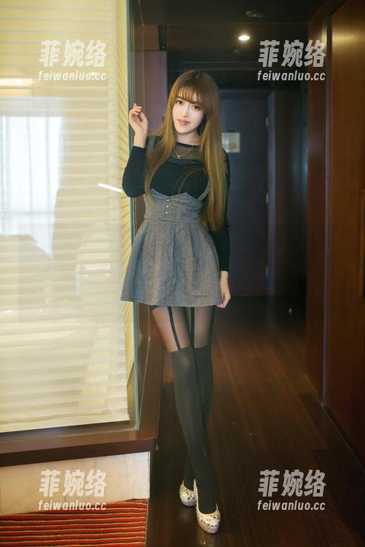 TuiGirl推女郎-赵惟依 TuiGirl推女郎 - 最新图册上,赵惟依的圣诞穿搭,顺便说一句,这滋味好像有点重口味?