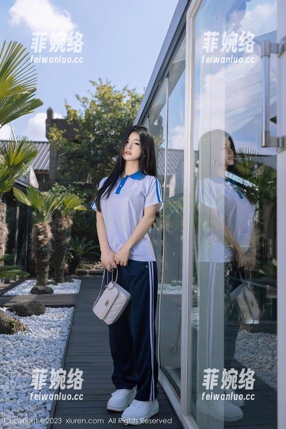 Xiuren秀人网 - 外科TEL的女孩：你以为的无圣光套图其实更精彩