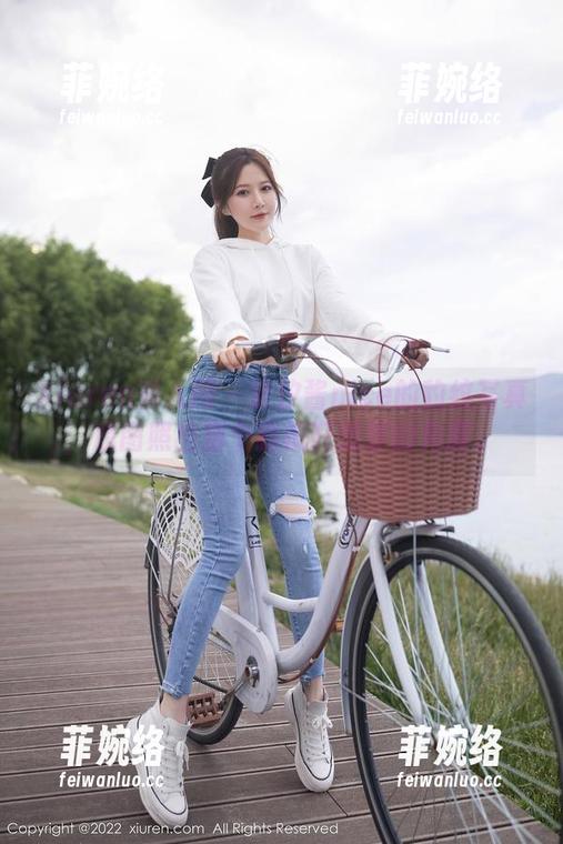 Xiuren秀人网-奈汐酱nice Xiuren秀人网 - 奈汐酱nice的豹纹写真,原图照出那个我疯狂想要的角度。