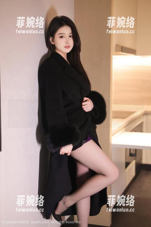 Xiuren秀人网-小小白思宜 Xiuren秀人网 - 泳池里的小小白思宜原图,图片总让我想起清凉的梦