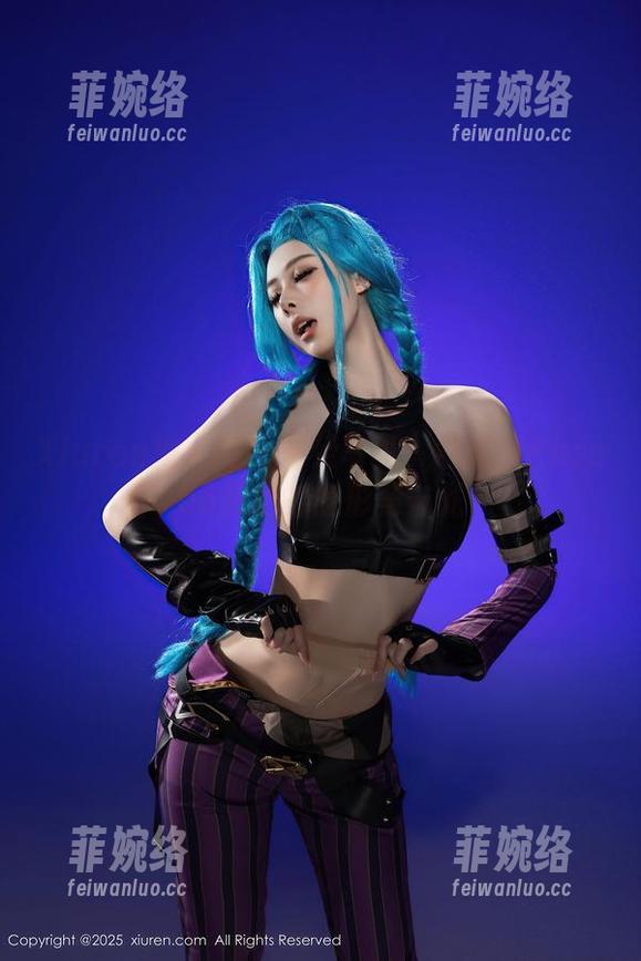 Xiuren秀人网-程慧娴Phoebe Xiuren秀人网 - 裸足写真:程慧娴Phoebe和她的隐形马卡龙