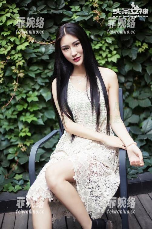 头条女神-周熙妍 头条女神 - 在最新丝袜原图里,周熙妍的身影像是随时会动,心思都飘走了。