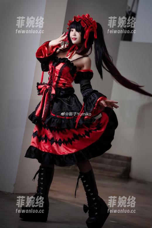 御子Yumiko 御子Yumiko这件皮衣,作品一般,审美或许仍需提升