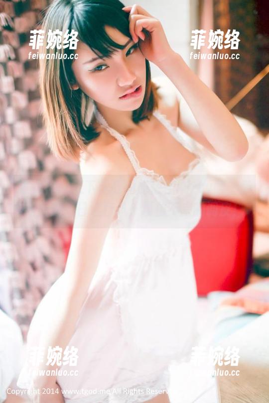 推女神 - 天下无敌的施忆佳Kitty酱，最新图册夏日流行风，模仿不来的调皮！