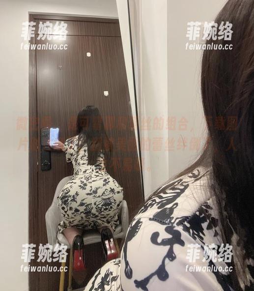 是可馨耶 微密圈 - 是可馨耶和蕾丝的组合,下载图片时注意了,别被美丽的蕾丝绊倒了,人生不易呀。