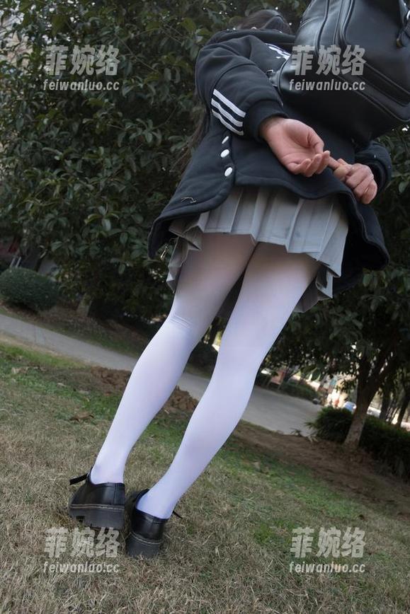 森萝财团-aika 森萝财团 - 你见过这么灵动的白丝吗?Aika的80D美图包,要吃就吃好!