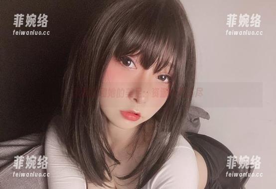 次屁啦 次屁啦和她的美足:资源一网打尽