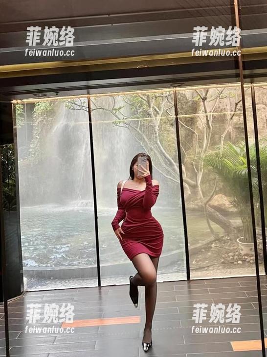 洁己u 微密圈 - 办公室的闲聊——洁己u的图片合集,超真实