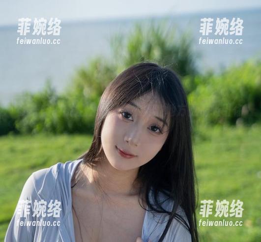 浅安安的镂空图集：原来空的地方更能吸引你我他！