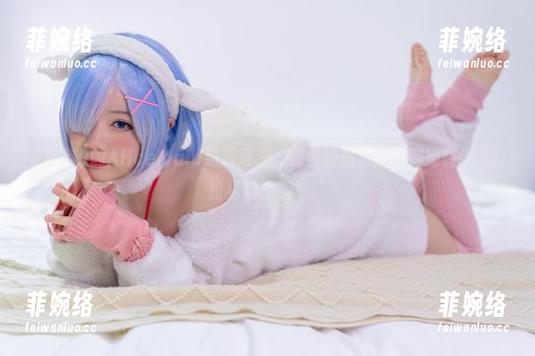 王胖胖u 王胖胖u的AliceMaid超级高清,感觉我居然能听到她在说“打扮真麻烦啊”。