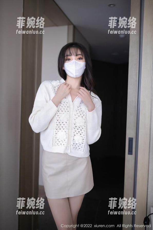 秀人网-南初妹妹 秀人网 - 随便一拍就是南初妹妹的户外资源,私拍界的野外生存法则是什么来着?