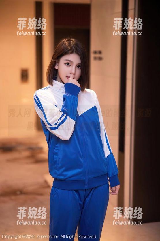 秀人网 - 跟着小薯条nienie的黑丝，资源里的每一张图片都能把人迷住。