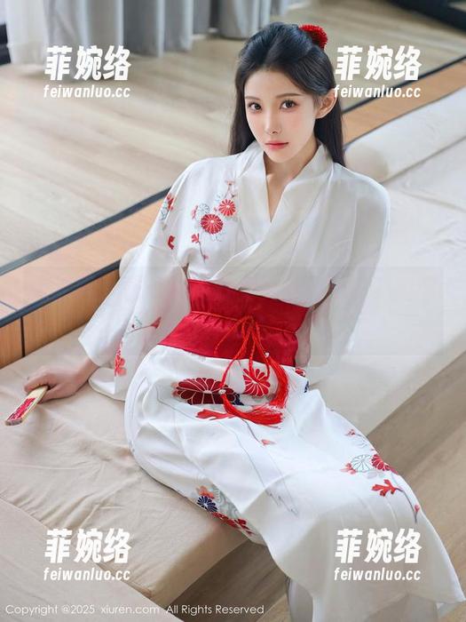 秀人网-月野兔美妞 秀人网 - 蕾丝与月野兔美妞的亲密,美图一大片