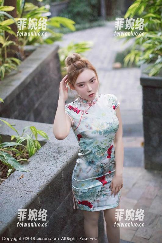秀人网 - 林乐一的粉色照片，就像是无意中看到的糖果，心情慢慢被甜腻包围。