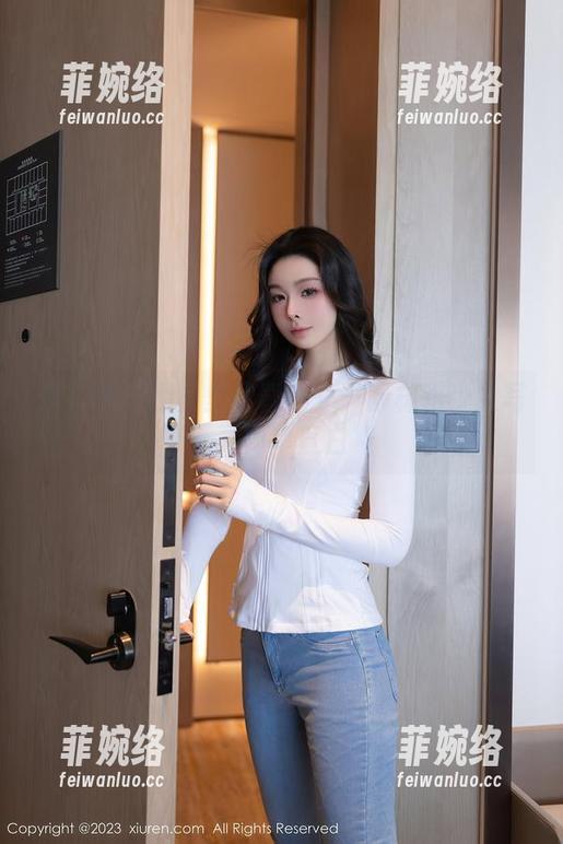 秀人网-舒林培 秀人网 - 网盘里的奇趣——舒林培少女写真简单直白