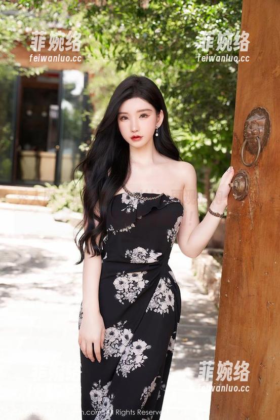 秀人网-陆萱萱cecillia 秀人网 - 陆萱萱cecillia再现旗袍—合集里的阿弥陀佛时刻!