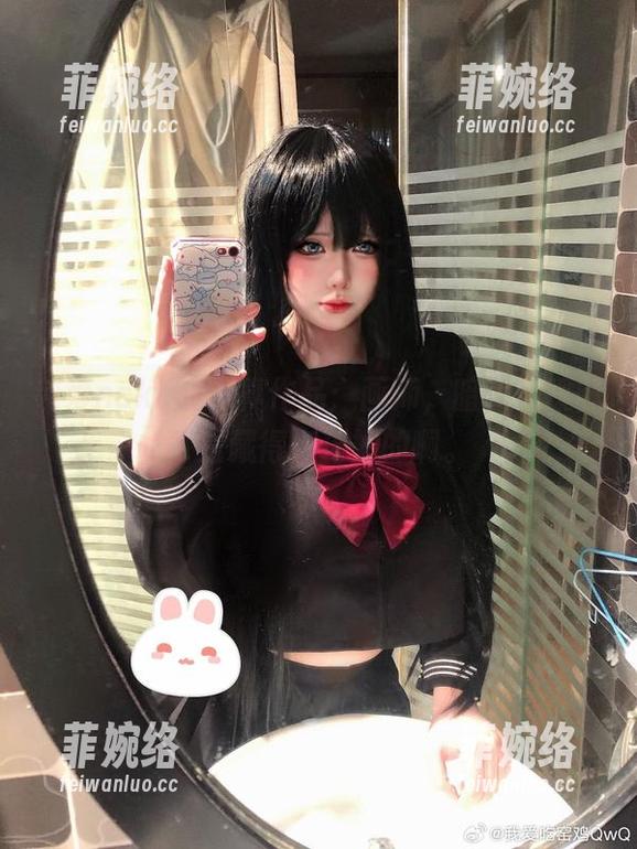 纯爱neko 纯爱neko的写真作品:画师,暗示和暧昧可是藏得挺巧妙的啊。