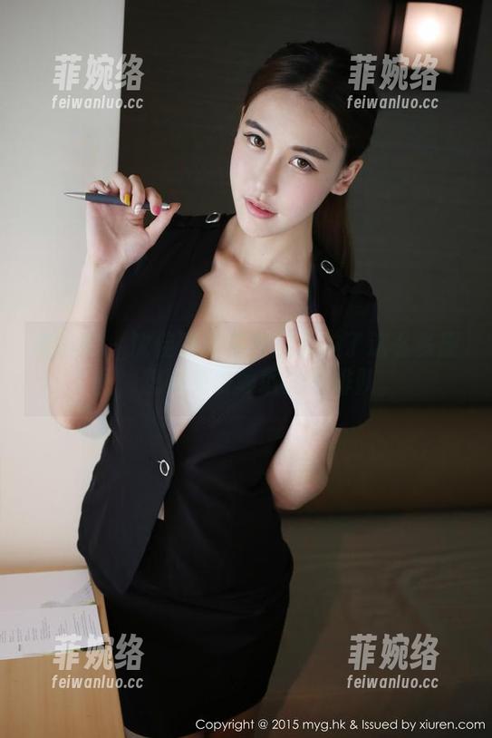 美媛馆 - 沈佳熹竟在校园里拍了这么多原图，想要免费领取的请排队。