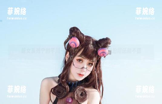 芊川一笑MNK 修女系列中的芊川一笑MNK:别说,这图拍得还挺不错