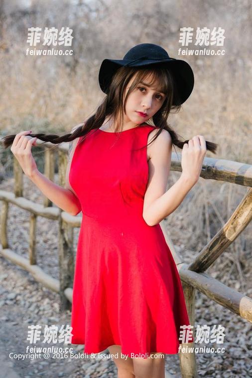 菠萝社 - 随便一张照片，柳侑绮的礼服气质完全不再低调。