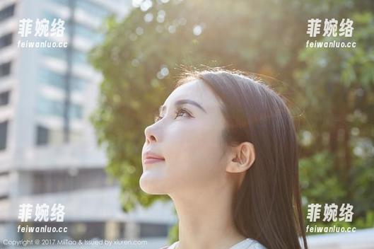 蜜桃社-真希 蜜桃社 - 真希学妹的私拍日常,原图引发的“学弟”们的小思考