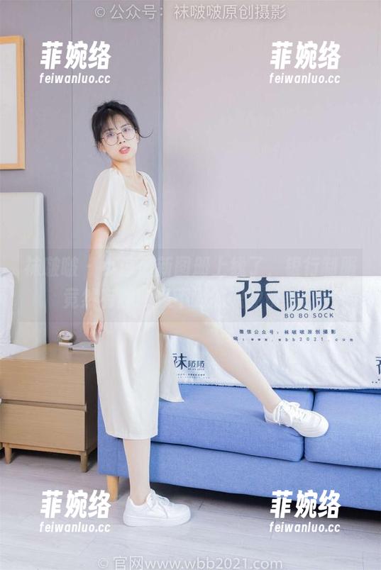 袜啵啵-小淳 袜啵啵 - 小淳最新图册上线了,银行制服竟然有种意想不到的职业诱惑?