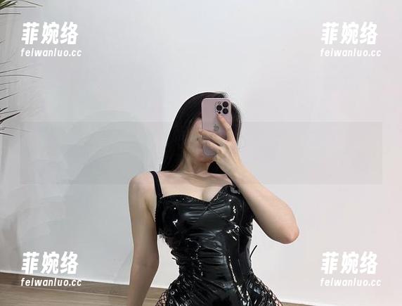 铁锤姐姐 微密圈 - 铁锤姐姐的白色更新套图,谁说白色只能单调?
