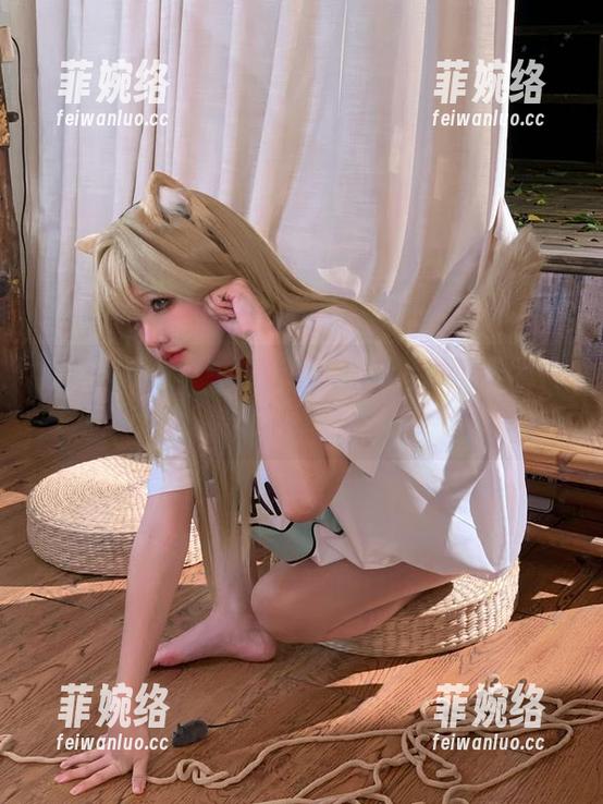阿薰kaOri 当阿薰kaOri的毛衣遇上风,难道是图包里的风一样会拂面!