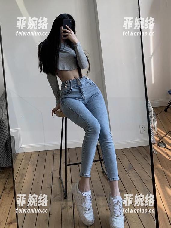 陈佩奇 微密圈 - 等不及的瓜:陈佩奇“红底朝天”更新又来了,能帮你消磨无聊的时光。