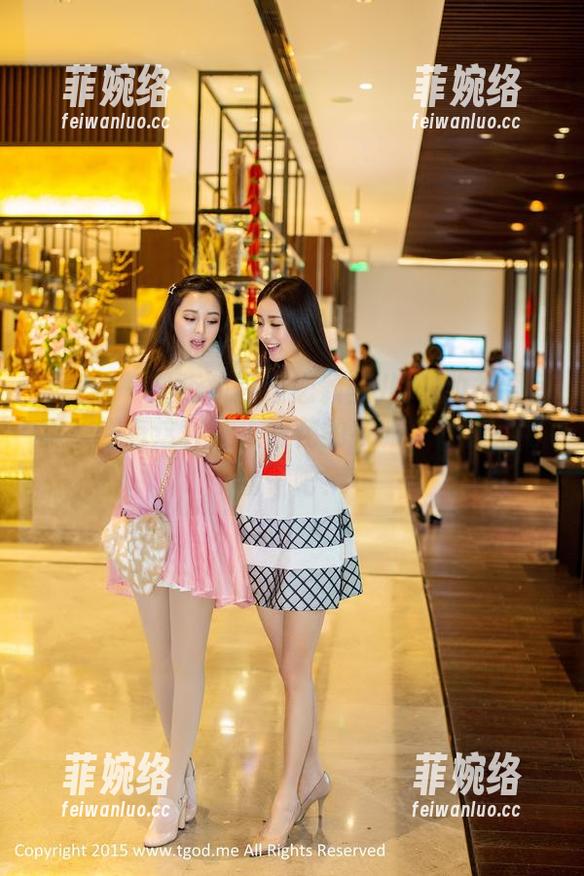 青豆客-颖莹儿YY 青豆客 - 最近疯狂迷恋颖莹儿YY的礼服写真,哪有这种让人眼花的衣服,简直太好看了吧!