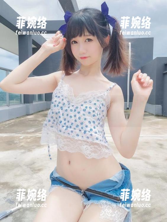 魔物喵nigisa 一件毛衣却似乎有千般姿态,魔物喵nigisa的图包值得慢慢品味
